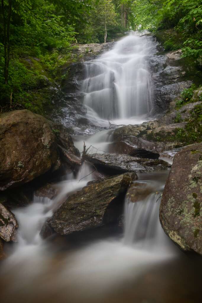 Walkder Falls